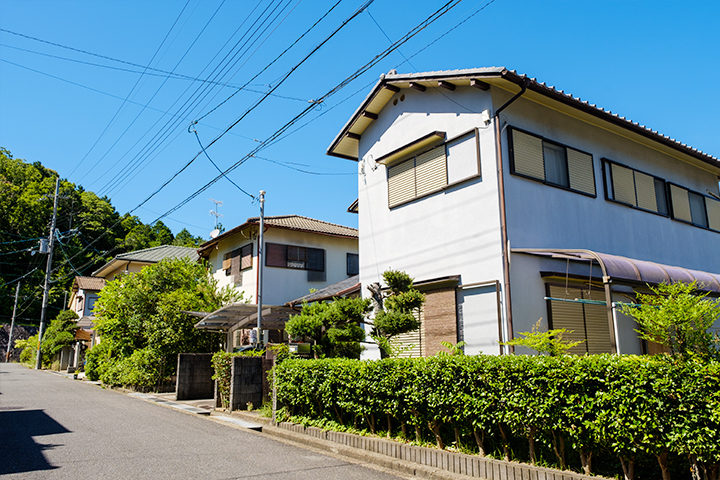 1.東京都にお住まいのK様が、「相続した船橋市のご実家を買取してもらった事例」